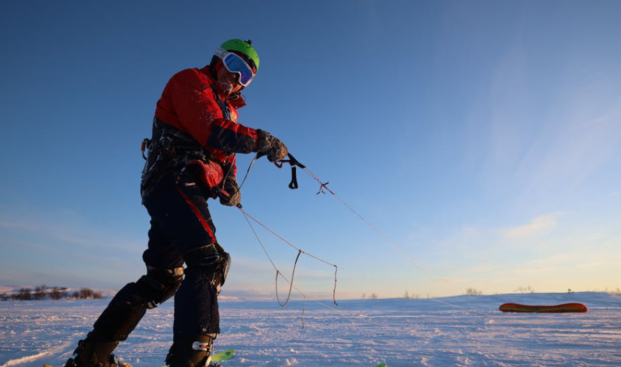 Kite Skiing and Snowkiting