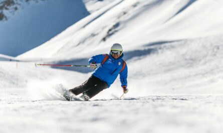 https://www.pexels.com/photo/man-snow-skiing-on-bed-of-snow-during-winter-848595/