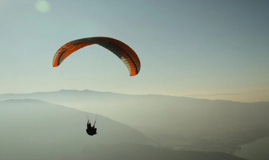 Luxury Paragliding Tours: Exclusive Aerial Adventures in Saint Moritz