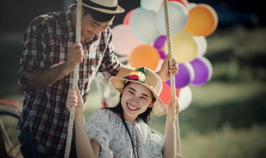 The Best Event Dates for Couples, Families & Solo Travelers